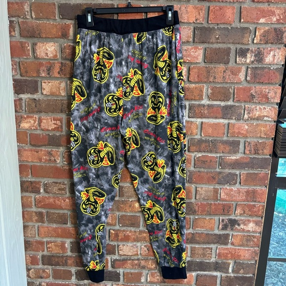 Briefly Stated Cobra Kai mens never die soft jogger lounge pants black/gray L - Picture 4 of 5